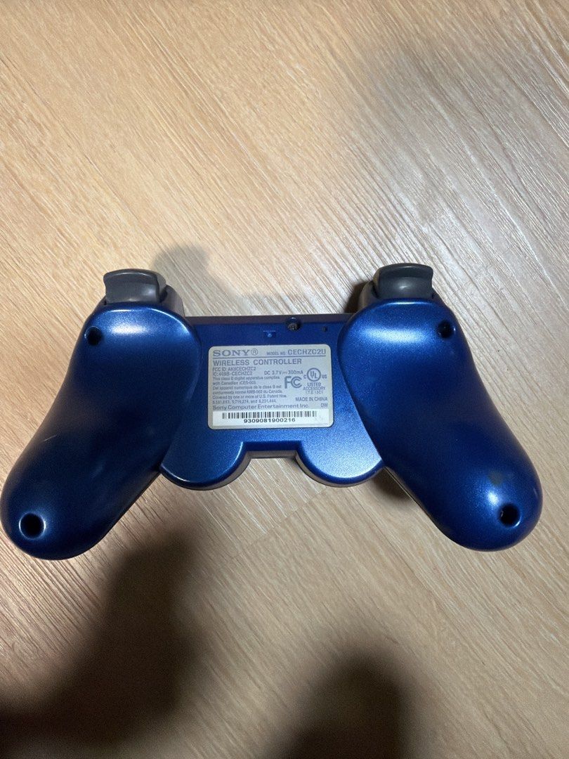 Sony PlayStation 3 DualShock 3 Controller (Category: Controllers) located in Makati City. Submitted by john.p1991 (Listing ID 1424977210, Image 3). Description: .