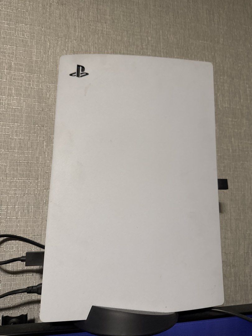 Sony PlayStation 5 Console (Category: PlayStation) located in Manila. Submitted by andr29951 (Listing ID 1425015529, Image 1). Description: .