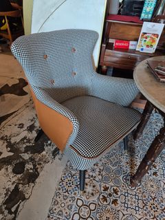 (Category: ) located in . Submitted by vintageconnection (Listing ID 1424918479, Image 1). Description: .