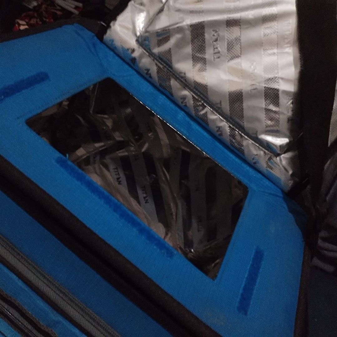 Titan Deep Freeze 40 Can Collapsible Cooler (Category: Hiking & Camping) located in Cainta. Submitted by harlemwerld (Listing ID 1424974138, Image 3). Description: The Titan Deep Freeze® 40 Can Collapsible Cooler can keep ice for up to 2 days while featuring resistant hard walls to protect your food. Comprised of Deep Freeze™ high performance insulation with radiant heat barrier for superior cooling. The Titan Deep Freeze® 40 Can Collapsible Cool