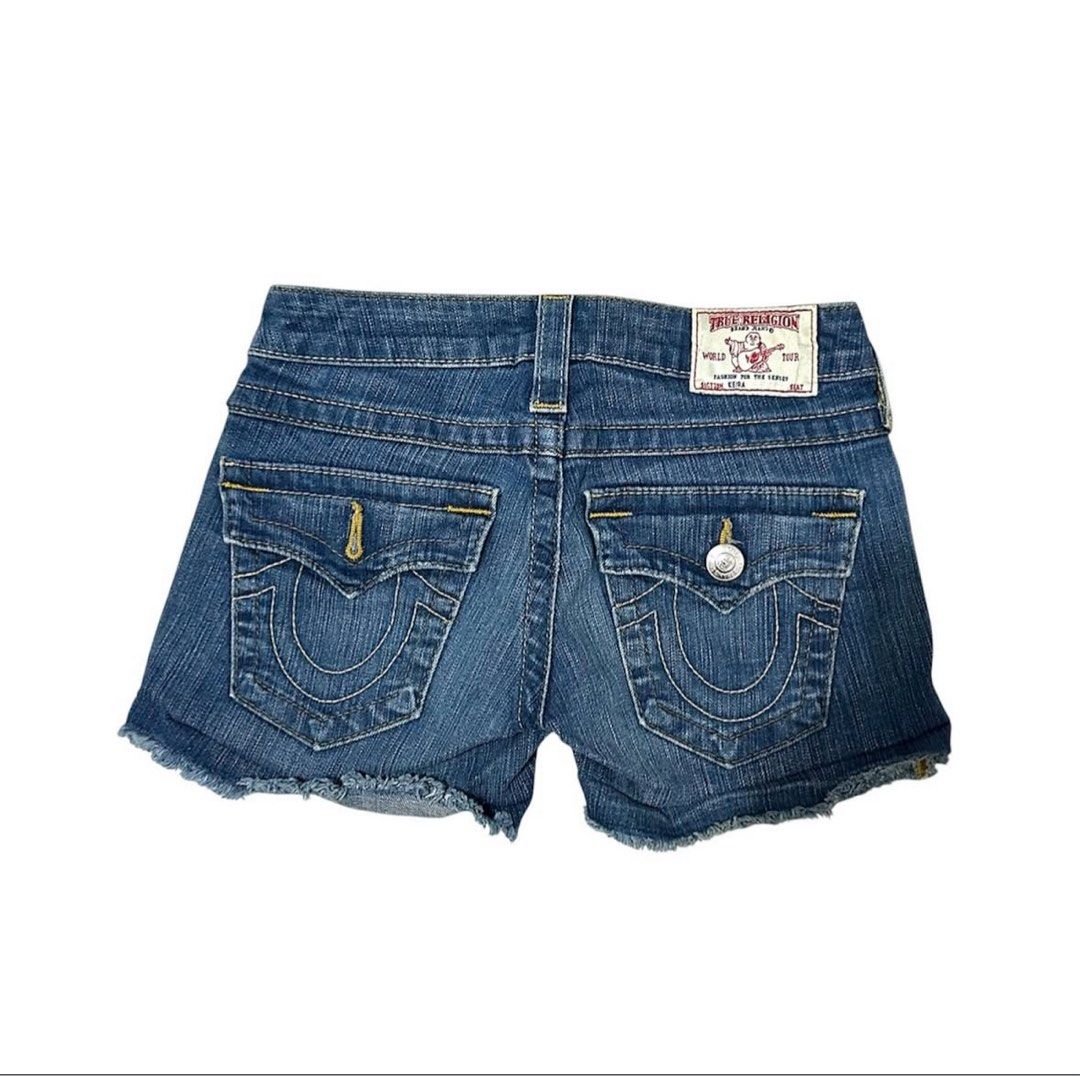 True Religion Denim Shorts Size 24 (Category: Shorts) located in Manila. Submitted by luvsosa (Listing ID 1425002313, Image 1). Description: Waist: 26 inches Length: 10 inches.