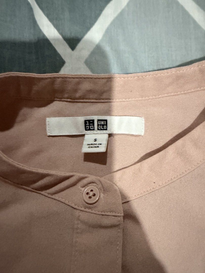 Uniqlo Pink Blouse - Size S (Category: Blouses) located in Cebu City. Submitted by greatstuffshopper (Listing ID 1425032996, Image 1). Description: .