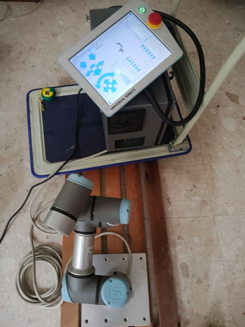 Universal Robots UR5e Robot Arm, Everything Else on Carousell