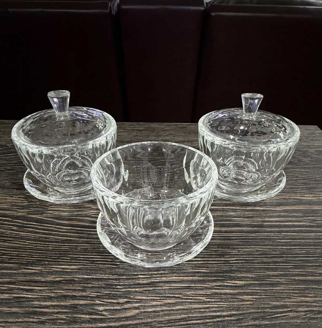 Vintage Glass tea cups with Lids474024374206484480