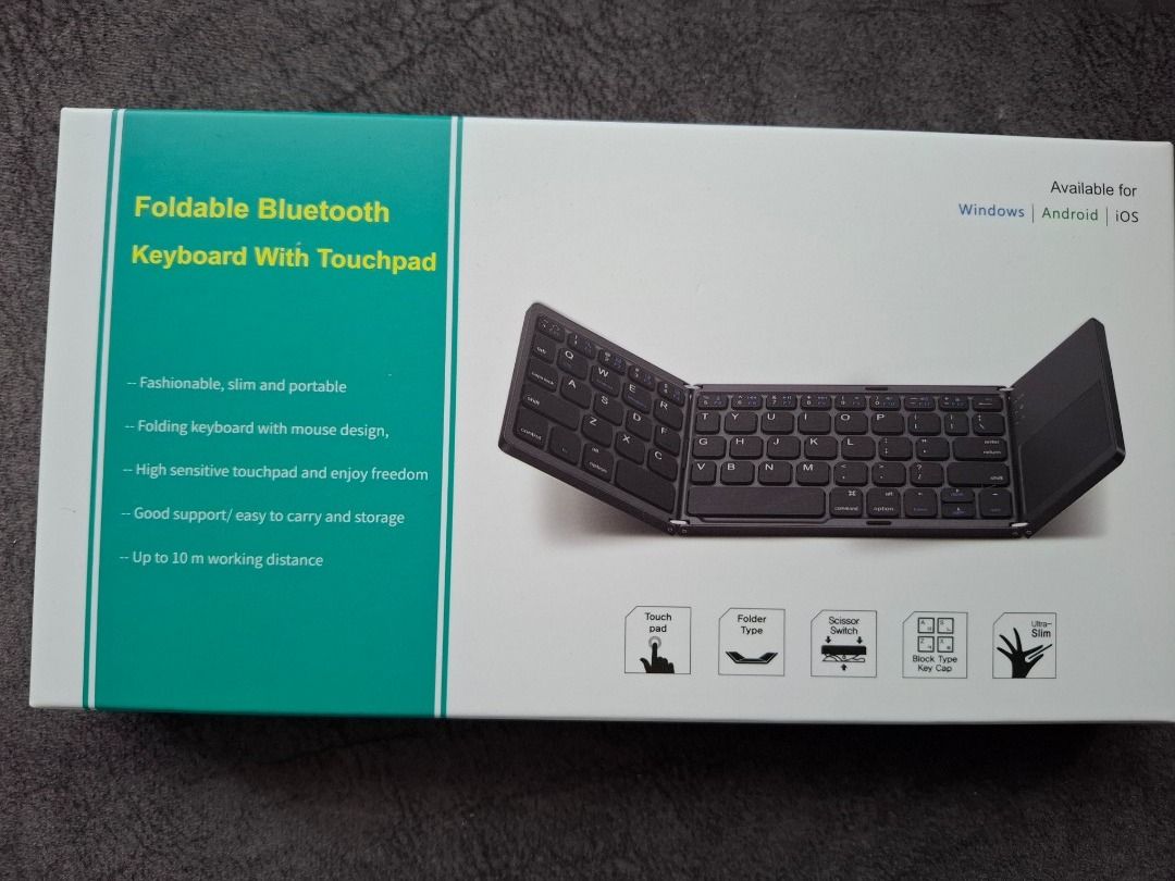 Wireless Bluetooth Folding Keyboard with Touchpad Rechargeable444119800192051203