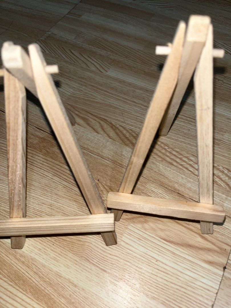 Wooden Mini Easels (Category: Art & Prints) located in Manila. Submitted by scythe.riego (Listing ID 1424983073, Image 1). Description: .