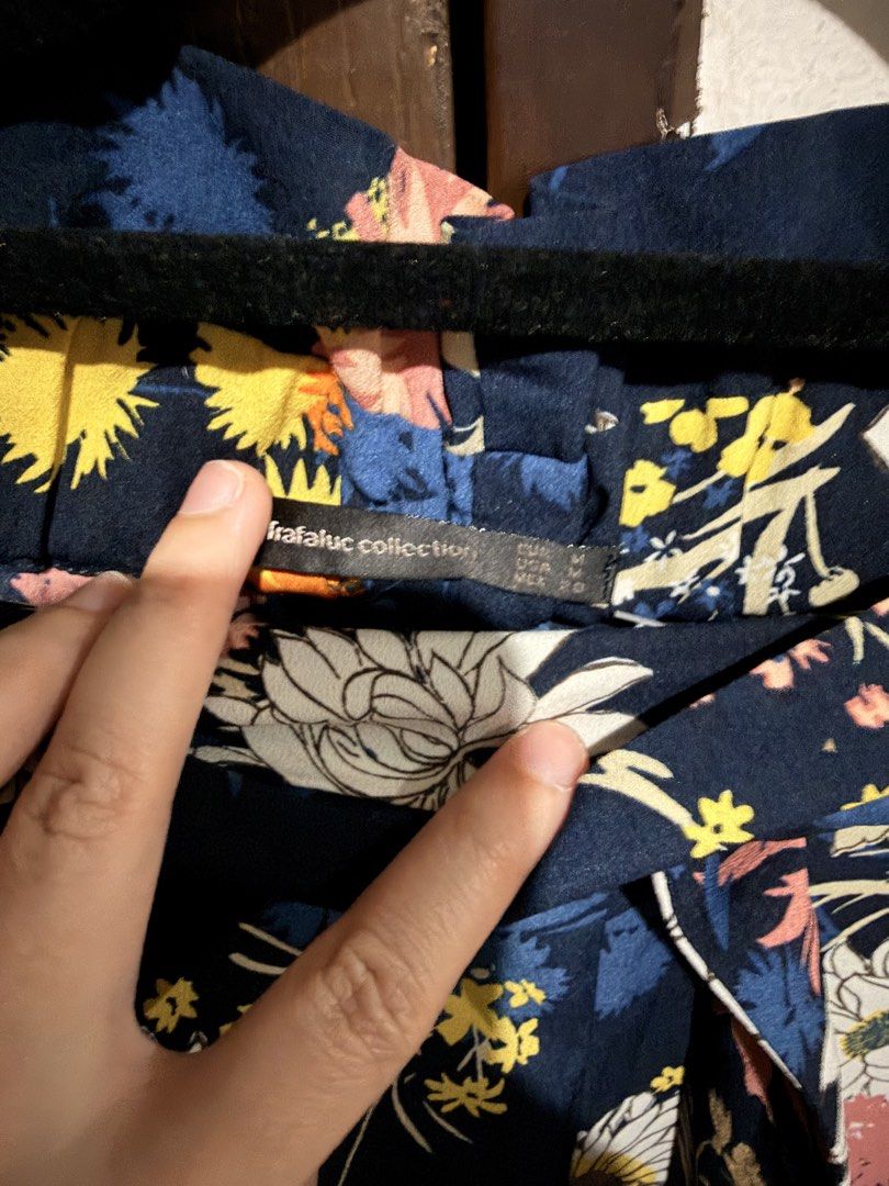 Zara Trafaluc Floral Culottes (Category: Other Bottoms) located in Cebu City. Submitted by greatstuffshopper (Listing ID 1425033460, Image 3). Description: .
