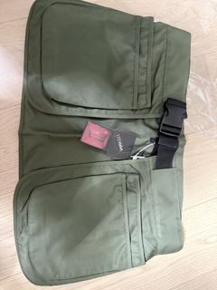 （分類：）位於 。 由 epicforest_c7b31d 提交（商品編號 1425191774，圖片 1）。簡介： 。