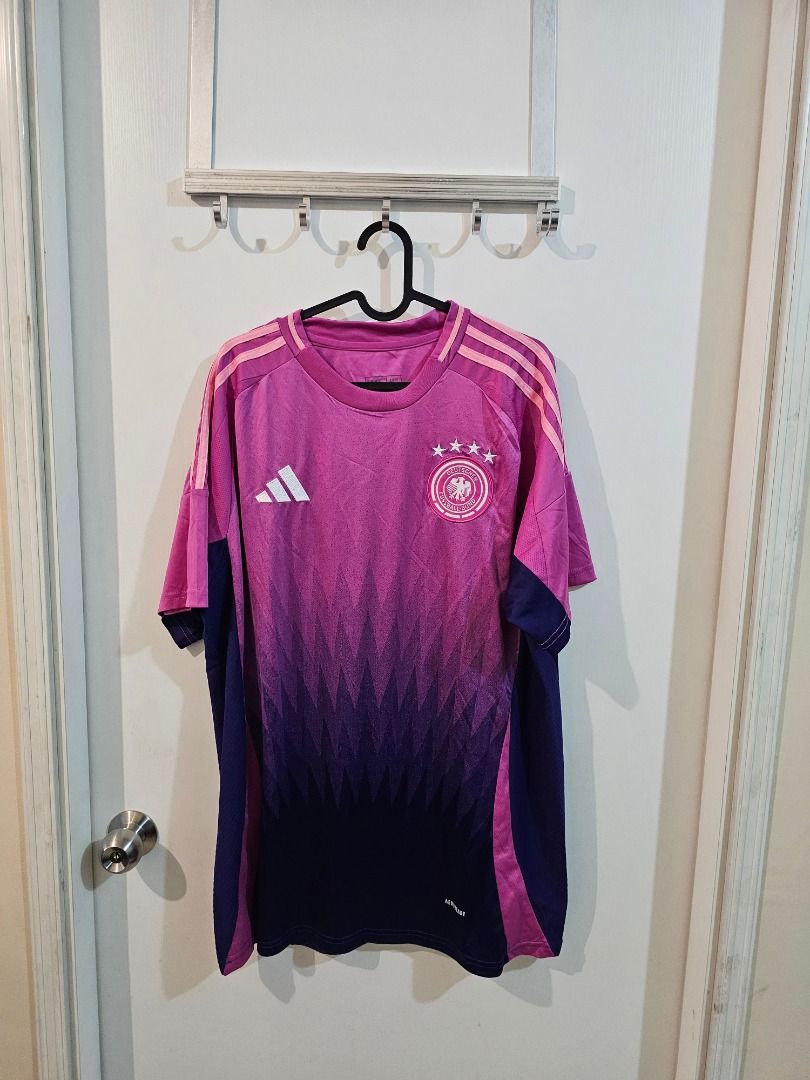 Adidas Germany 24 Away XXL (Category: Activewear) located in Manila. Submitted by fifipin (Listing ID 1425106509, Image 1). Description: Adidas Germany 24 Away XXL Dimensions: W22.5 L31 Location: BGC / SM MOA Payment Options: Maya, GCash or BPI.