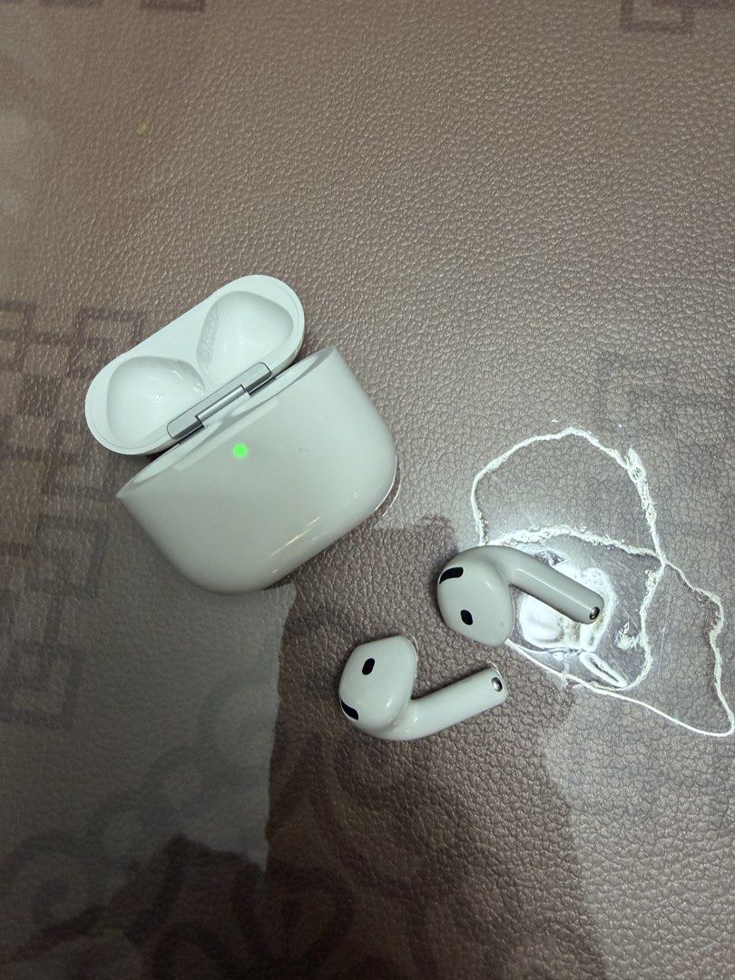 Apple AirPods 465681604697985111
