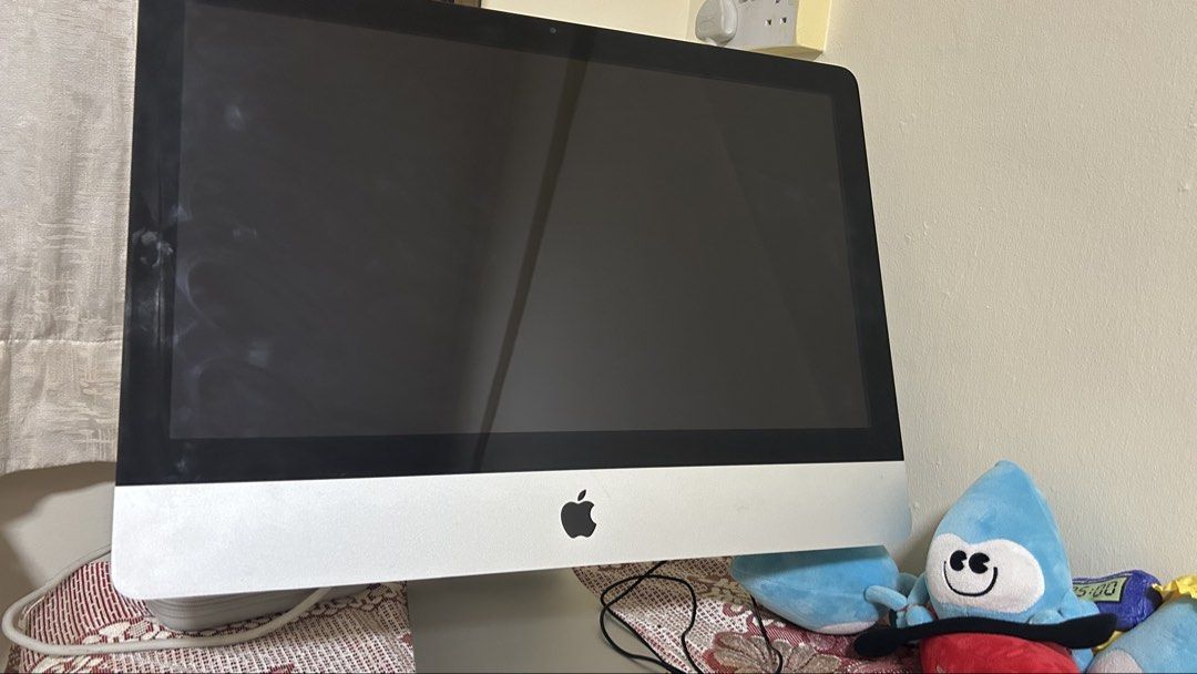 Apple iMac Desktop Computer65672426402305111