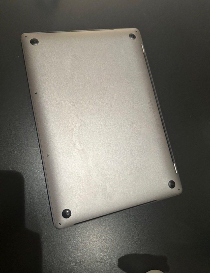 Apple MacBook Pro 16-inch (2019)420564715617003522