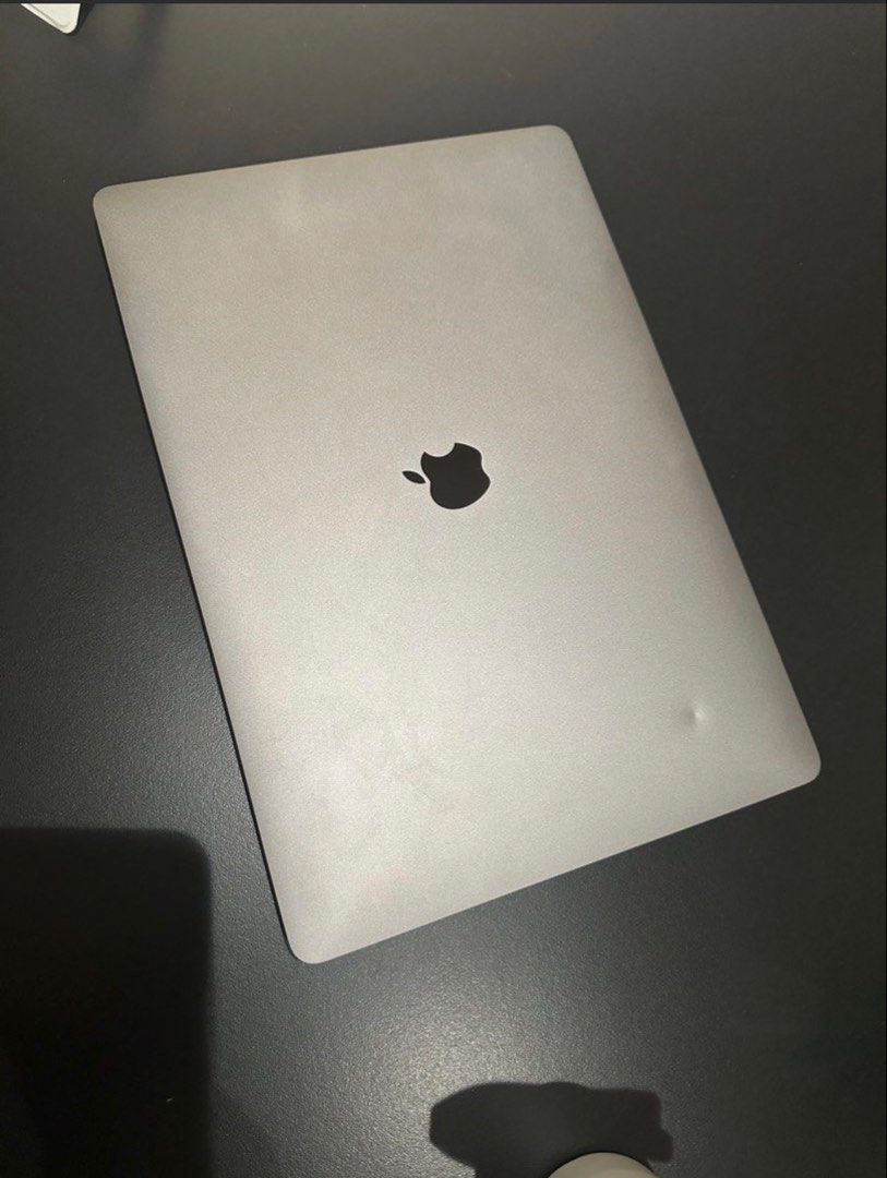 Apple MacBook Pro 16-inch (2019)420564715617003521