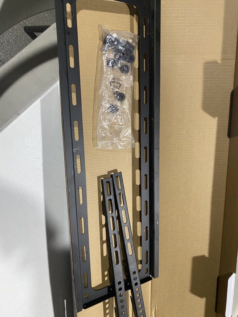 Aserco Wall Mounting TV Fixed Bracket for 65” and below TV (Category: TV Parts & Accessories) located in Quezon City. Submitted by michaelan71320 (Listing ID 1425191019, Image 2). Description: Aserco Fixed Bracket for 65” and below TV RFS: Decluttering .