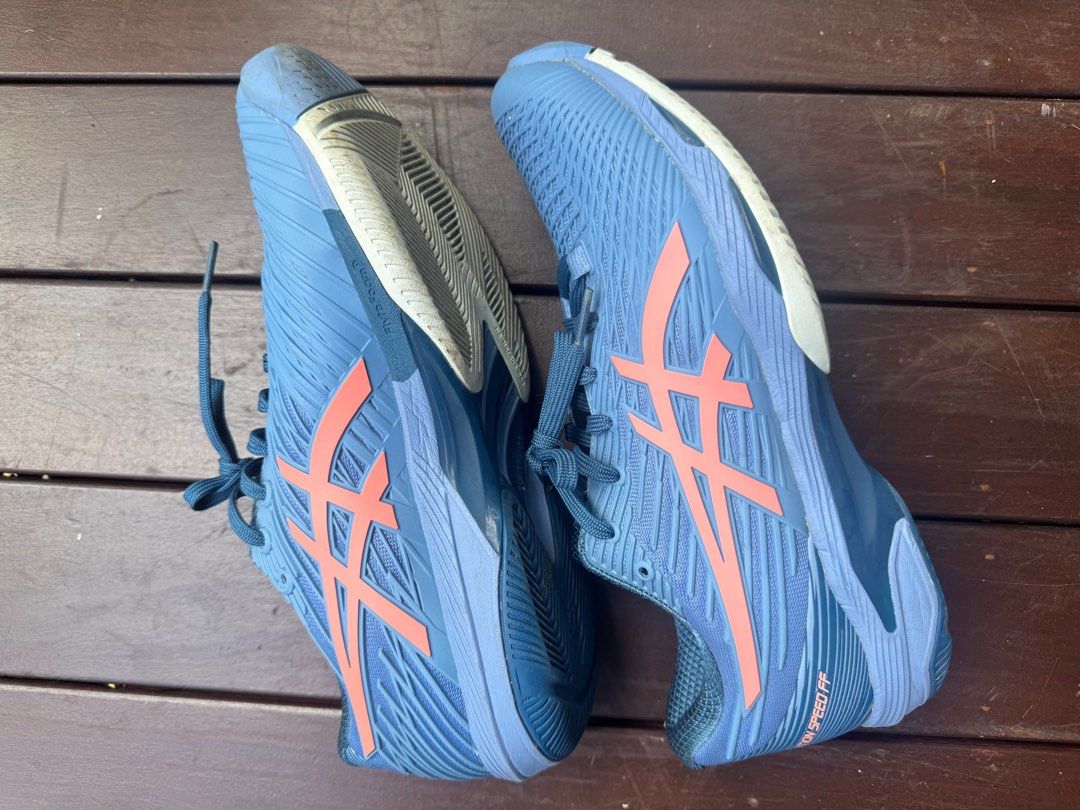 Asics Solution Speed FF2 (Category: Sneakers) located in Singapore. Submitted by lucas_sg (Listing ID 1425137683, Image 1). Description: Asics Solution Speed FF2 shoes. The shoes have rare colorway, blue with orange accents. Perfect for tennis.