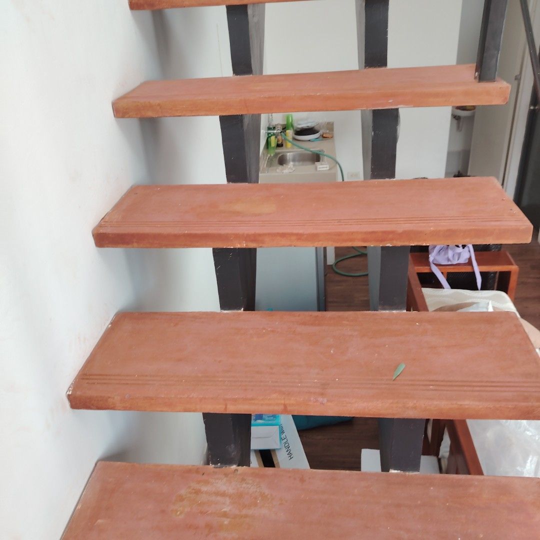 Assume Balance (Category: Townhouse) located in Caloocan City. Submitted by misispalisa (Listing ID 1425214667, Image 2). Description: Rush Assume Balance Calista Mid model sa phirst park homes Updated monthly amortization of P11.8k for Lot area 48sqm and floor area of 44sqm With carport and service area 2 bedroom and 1 bathroom Laundry area Gated subdivision Price is negotiable PM for more details.