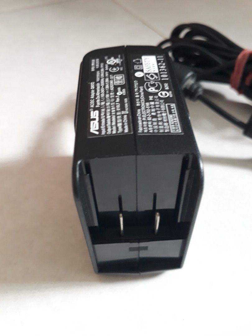 ASUS AC/DC Adapter406003097745510402