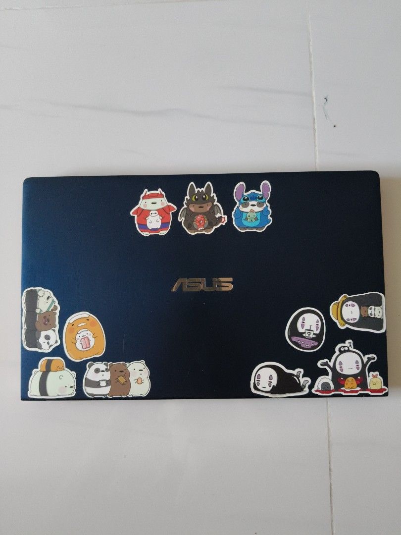 ASUS Zenbook 14 - 13" Display