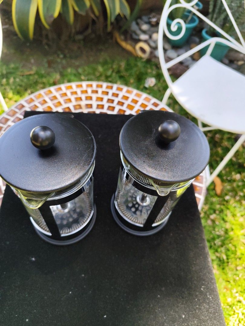 Large Bodum 4-cups French Press Coffee Maker (Category: Coffee Machines & Makers) located in Davao. Submitted by papa1919 (Listing ID 1425099459, Image 3). Description: Price is for each. Used only a few times. No more box..