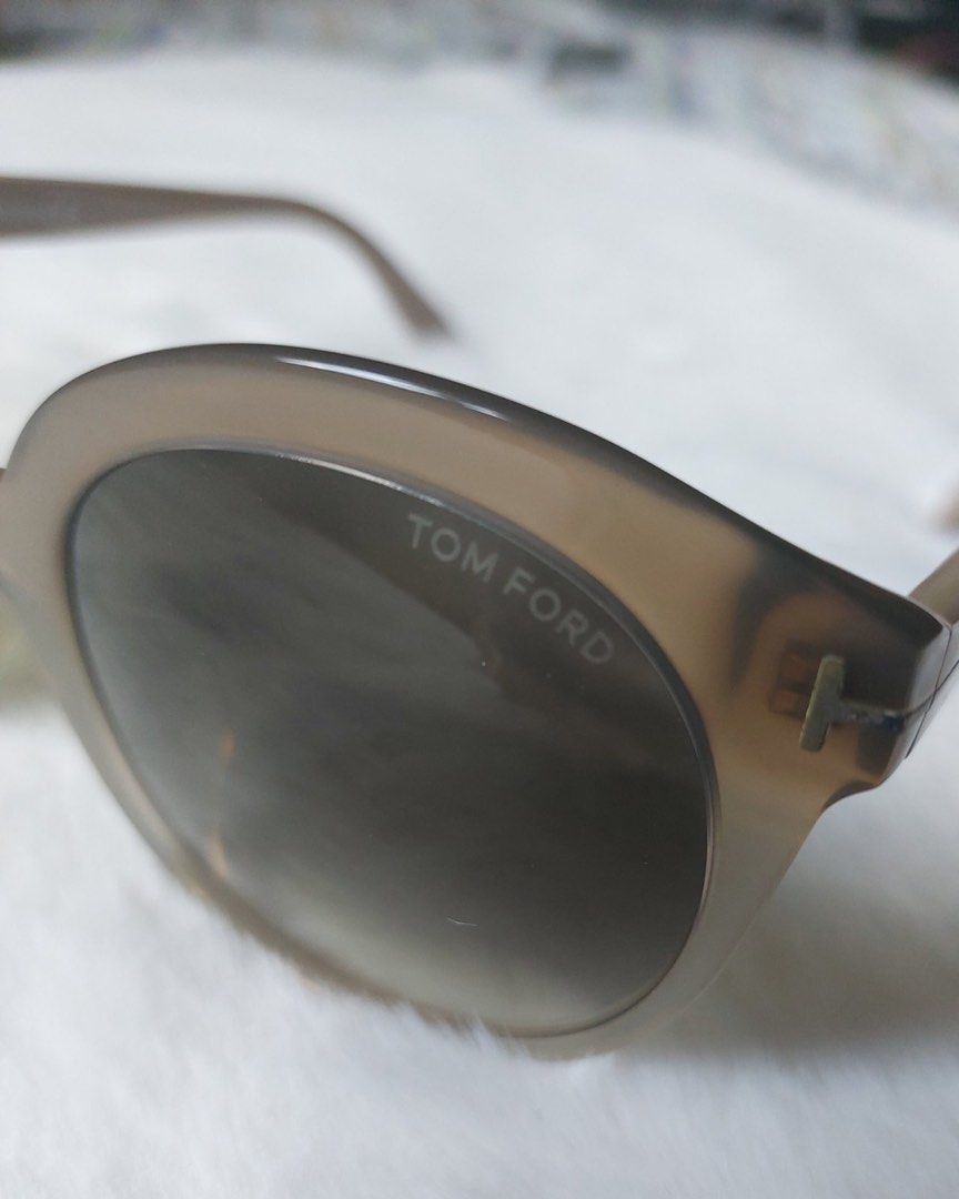 Brand New Tom Ford Brown Sunglasses (Category: Sunglasses & Eyewear) located in Quezon City. Submitted by aeimnx (Listing ID 1328995365, Image 3). Description: — Brand New/Unused — Authentic Tom Ford Sunglasses — See 2nd photo for inclusions — MOP: Gcash / BDO Bank Transfer Price is negotiable!.
