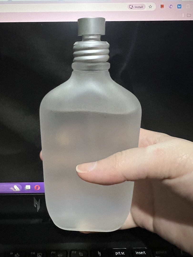 CK One Calvin Klein Eau de Toilette 100ml (Category: Fragrance & Deodorants) located in Manila. Submitted by laviople (Listing ID 1425134043, Image 3). Description: Sira ang sprayer but pede nmn i-decant. 95% full.