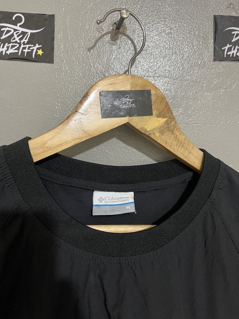 Columbia Nylon Trecking Tshirt With Zip Pocket (Category: Tshirts & Polo Shirts ) located in Balagtas. Submitted by dandaofficial25 (Listing ID 1425214728, Image 3). Description: Nylon Fabric .