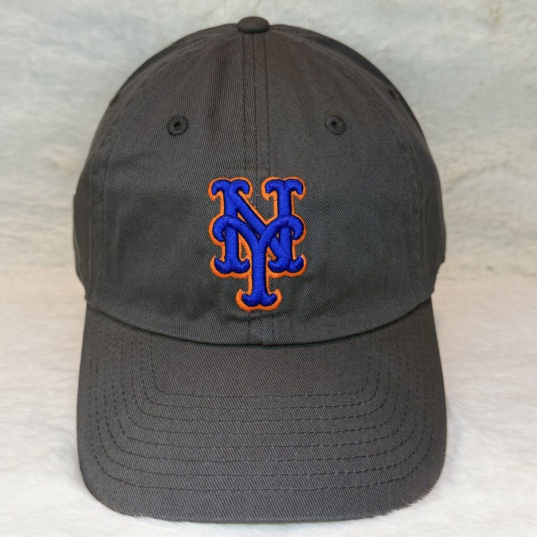 Dad hats by Fan Favorite (Category: Caps & Hats) located in Makati City. Submitted by ahsupply (Listing ID 1424769013, Image 3). Description: ⭐️Brandnew⭐️ - Fan Favorite Dadhat - Original - 400 each, get 2 for 750 For faster response, please call or text: 09276106386.