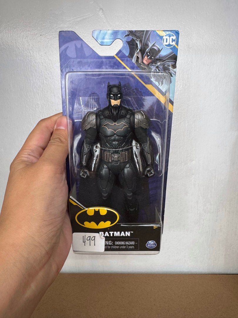 DC Batman Action Figure (Category: Figurines & Statues) located in Santa Ana. Submitted by tokiotokio (Listing ID 1425218474, Image 1). Description: PM FOR DETAILS.