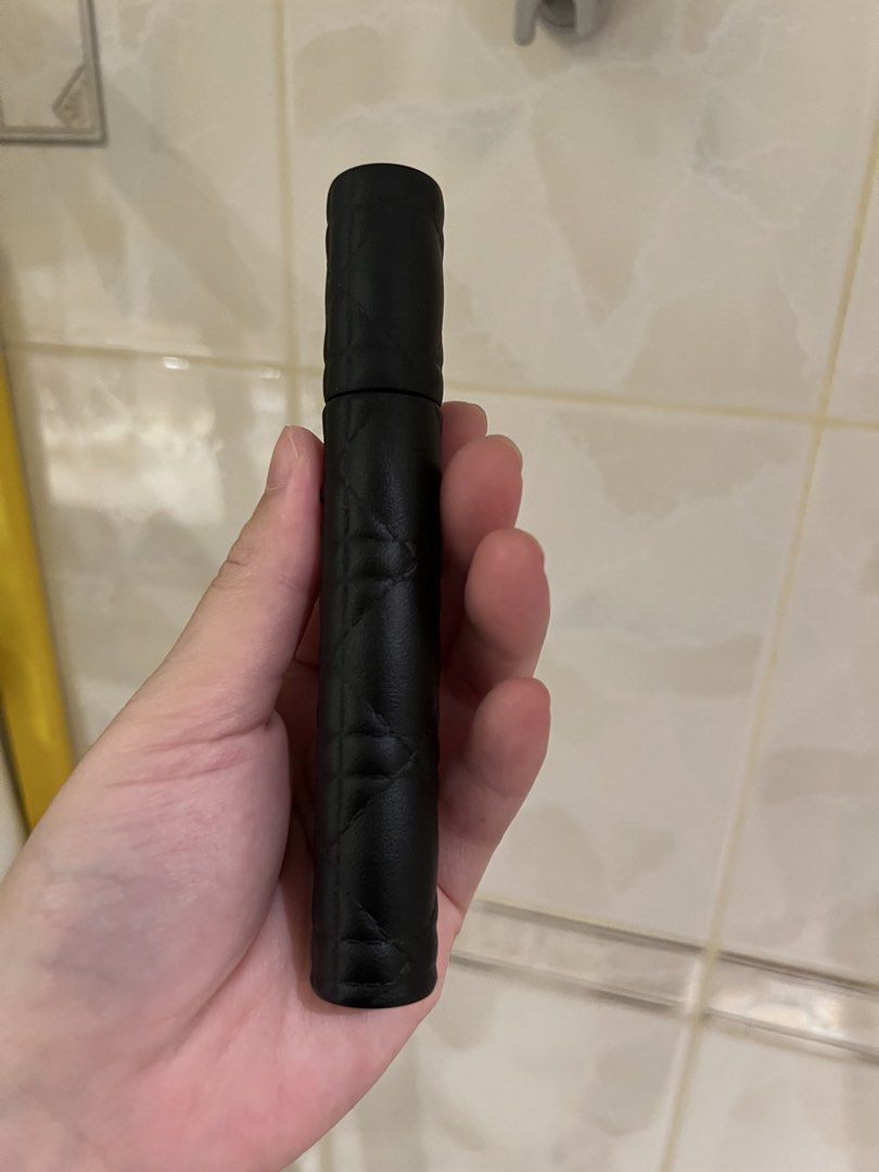 Dior Diorshow overvolume mascara (Category: Makeup) located in San Juan City. Submitted by smjose (Listing ID 1425191370, Image 2). Description: Good as new Used once Just bought this month from Rockwell Dior.