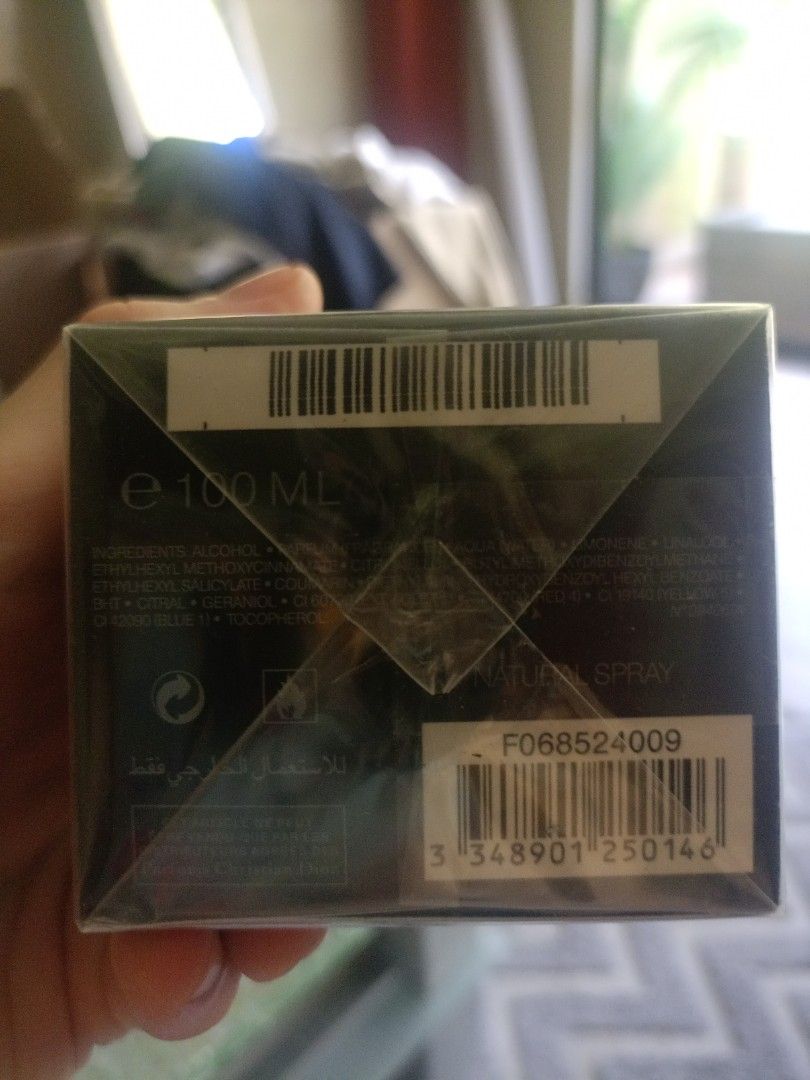 Dior Sauvage Eau de Toilette 100ml (Category: Fragrance & Deodorants) located in Cebu City. Submitted by cedric- (Listing ID 1425083354, Image 3). Description: Authentic Dior Sauvage Eau de Toilette. This fragrance comes in a 100ml bottle. The box is sealed. Made in France. The box features the Dior logo and the Sauvage name. The barcode and other details are visible on the box..