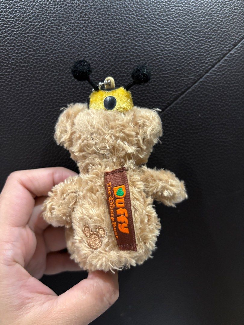 Duffy Bee Charm Costume (Category: Character Goods) located in Valenzuela. Submitted by cbianx (Listing ID 1425228270, Image 2). Description: - as is.