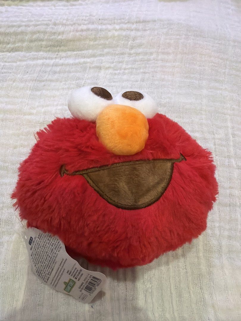 Elmo Plush Toy (Category: Plushies & Soft Toys) located in Cebu City. Submitted by jessacelo30916 (Listing ID 1425153783, Image 1). Description: .