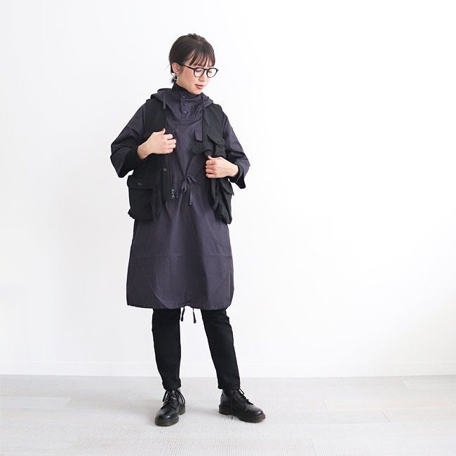 ENGINEERED GARMENTS - CAGOULE HIGH COUNT TWILL DRESS (Category: Activewear) located in Cavite. Submitted by _Gizmo (Listing ID 1425138026, Image 1). Description: Engineered Garments - Cagoule High Count Twill Dress The CAGOUL DRESS is a dress version of the CAGOUL SHIRT, a smock-style item made from shirt material, adapted for women. It features short sleeves perfect for spring and summer. The fabric is a high-count twill that is thin yet lustrou