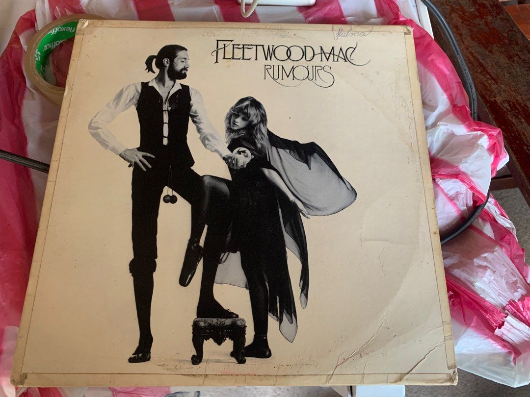 Fleetwood Mac - Rumours Vinyl Record (Category: Vinyls) located in Calasiao. Submitted by beardmodefinds0707 (Listing ID 1425140108, Image 1). Description: Fleetwood Mac's iconic album, Rumours, on vinyl. Includes the original album cover and inner sleeve with lyrics and photos. The record itself shows some signs of scratch.Features tracks like "Dreams" and "Go Your Own Way". A must-have for any classic rock enthusiast. Collectibles items for col