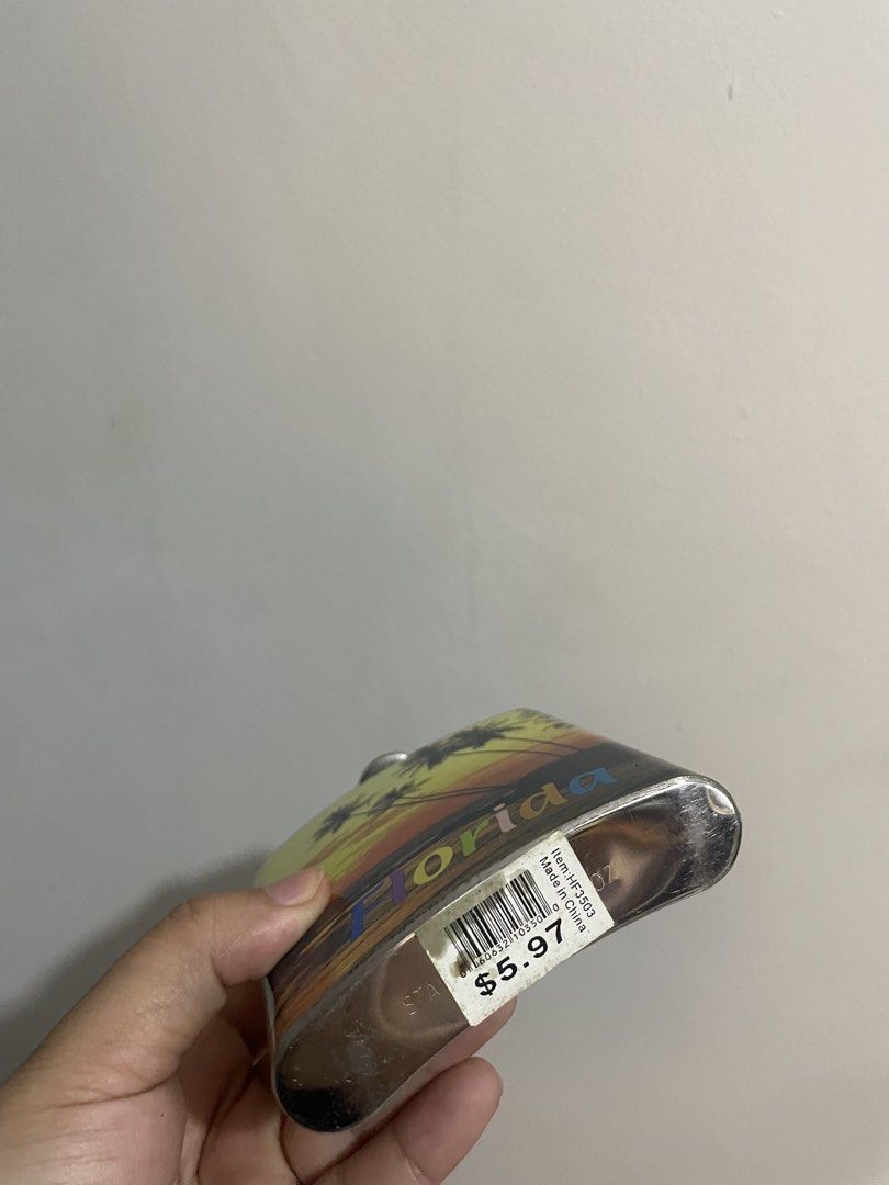 Florida Themed Flask (Category: Water Bottles & Tumblers) located in Manila. Submitted by threethumbsup (Listing ID 1425228191, Image 3). Description: Rfs: decluttering. Havnt used it at all, just used it for display Fixed price and for pick up only, grand towers manila or vito cruz station Packaging: as is, will place in tote bag Gcash or cash exact amount.
