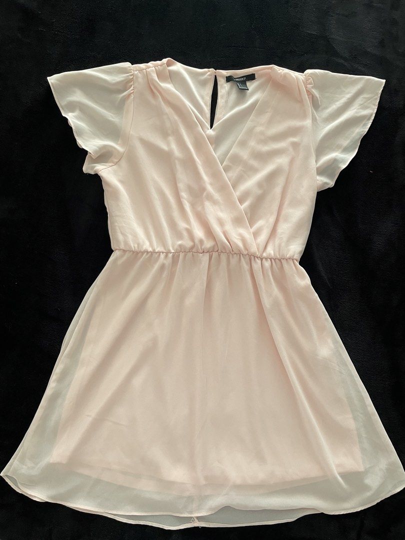 Forever 21 Pink Dress (Category: Dresses) located in Manila. Submitted by usercs123_ (Listing ID 1425164289, Image 1). Description: .