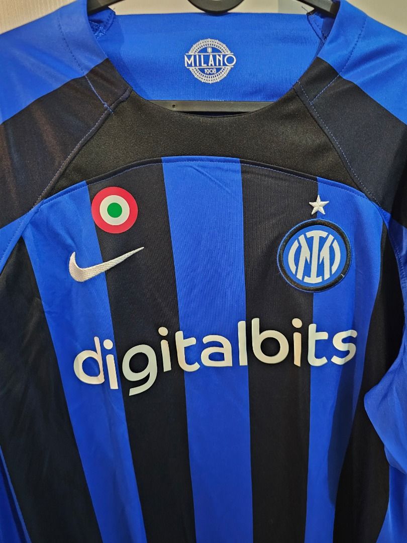 Inter Milan 22/23 Home 3XL (Category: Activewear) located in Manila. Submitted by fifipin (Listing ID 1425105734, Image 2). Description: Inter Milan 22/23 Home 3XL Dimensions: W23 L31 Location: BGC / SM MOA Payment Options: Maya, GCash or BPI.