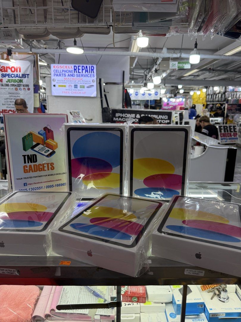 iPad 11th gen 128gb wifi (A16) (Category: iPad) located in Pasig City. Submitted by melissaomb01623 (Listing ID 1425120094, Image 2). Description: iPad 11th gen 128gb wifi (A16) Brand new sealed ntc approved 1 year warranty in apple 📌pick up store in greenhills shopping center 📌we do cod in metro manila and near provinces just add sf only 📌we ship nationwide via LBC 📌we accept swap/trade in 📌we accept credit card installment 📌we accept ggiv