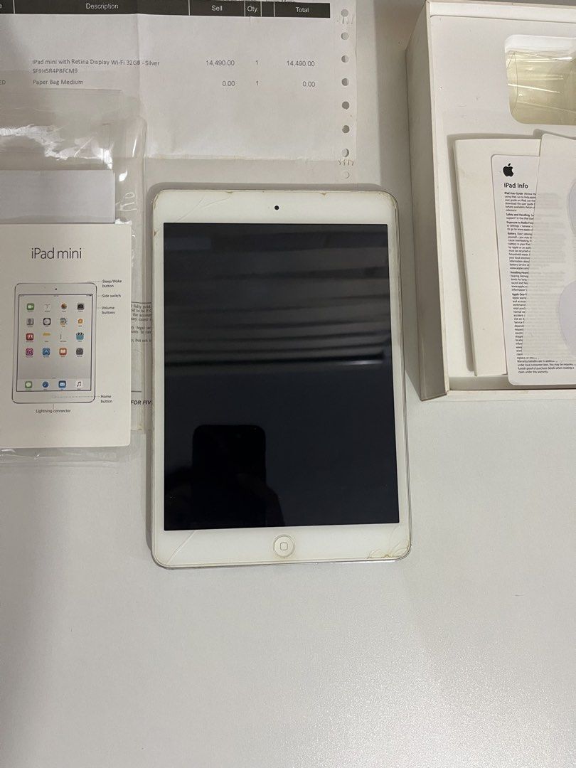 iPad Mini 2 Wifi 32GB (Category: iPad) located in San Mateo. Submitted by kimmie36512 (Listing ID 1425128329, Image 2). Description: Selling my iPad mini 2 Wi-Fi 32GB - Silver Bought for ₱14,490 Selling for ₱7,500 Rfs: Hindi na nagagamit. With case, charger, receipt and box pa 😊 Meet up: SM North Edsa / SM San Mateo (with hf) .