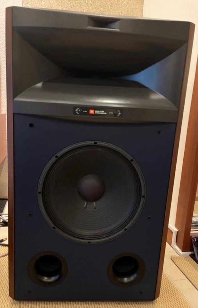 JBL 4635403401319069132802