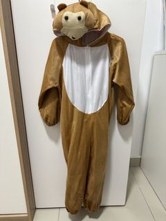 (Category: ) located in . Submitted by AMS_wardrobe (Listing ID 1425077493, Image 1). Description: .