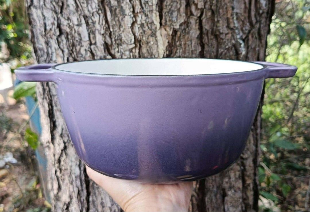 KitchenAid Lavender Dutch Oven with Lid (Category: Cookware & Accessories) located in Baguio. Submitted by boxmania (Listing ID 1425103501, Image 2). Description: Cast Iron/Dutch Oven KitchenAid Markings From HK/UK/Dubai/Canada or Japan Surplus Box What you see is what you get No return, no exchange (random item po nakukuha ng seller sa box).