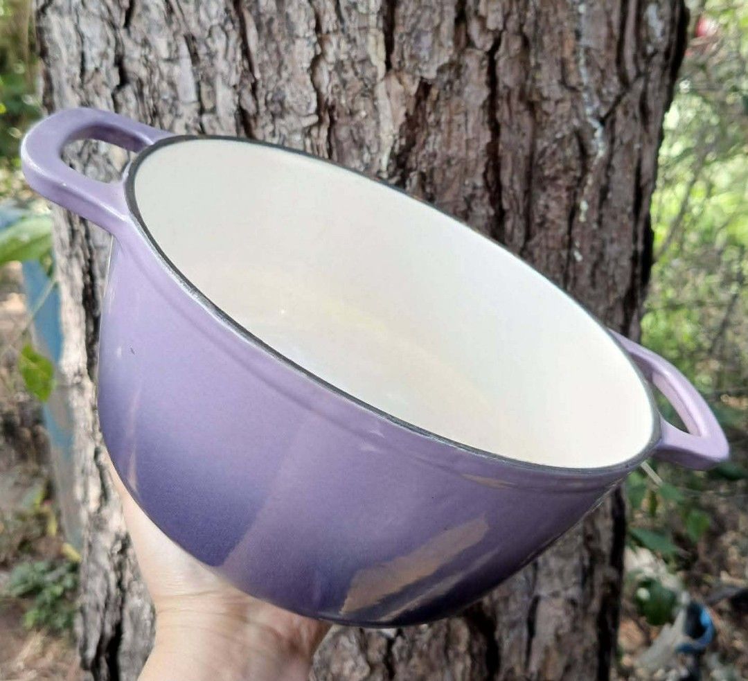 KitchenAid Lavender Dutch Oven with Lid (Category: Cookware & Accessories) located in Baguio. Submitted by boxmania (Listing ID 1425103501, Image 3). Description: Cast Iron/Dutch Oven KitchenAid Markings From HK/UK/Dubai/Canada or Japan Surplus Box What you see is what you get No return, no exchange (random item po nakukuha ng seller sa box).