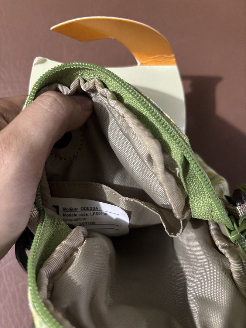 Lafuma Odessa Crossbody Bag (Category: Cross-body Bags) located in Caloocan City. Submitted by thlyn (Listing ID 1425090968, Image 3). Description: Brand new.