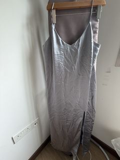 (Category: ) located in . Submitted by declutteringwardrobe1234 (Listing ID 1425111605, Image 1). Description: .