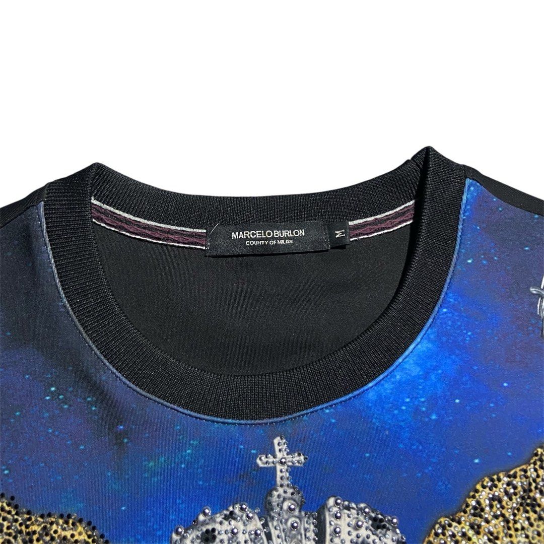 Marcelo Burlon Lion Print Sweatshirt (Category: Coats, Jackets and Outerwear) located in Legazpi City. Submitted by luxrystreet (Listing ID 1425107467, Image 3). Description: ▪️MARCELO BURLON ▪️WIDTH: 18.5 ▪️LENGTH: 26 ▪️IN VERYGOOD CONDITION ▪️COLOR MAY VARY DUE TO LIGHTING ▪️MANAGE YOUR EXPECTATIONS CAN PROVIDE OTHER PICTURES UPON REQUEST ISSUE(S): SEE LAST PIC HAPPY THRIFTING☕ -FREE STICKER IN EVERY PURCHASE🫣.