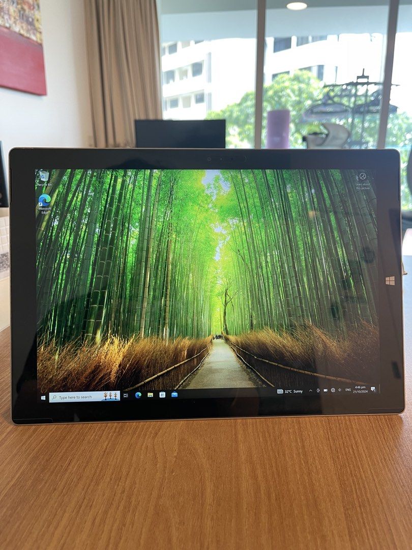 Microsoft Surface Pro 3 Tablet412333019843809280