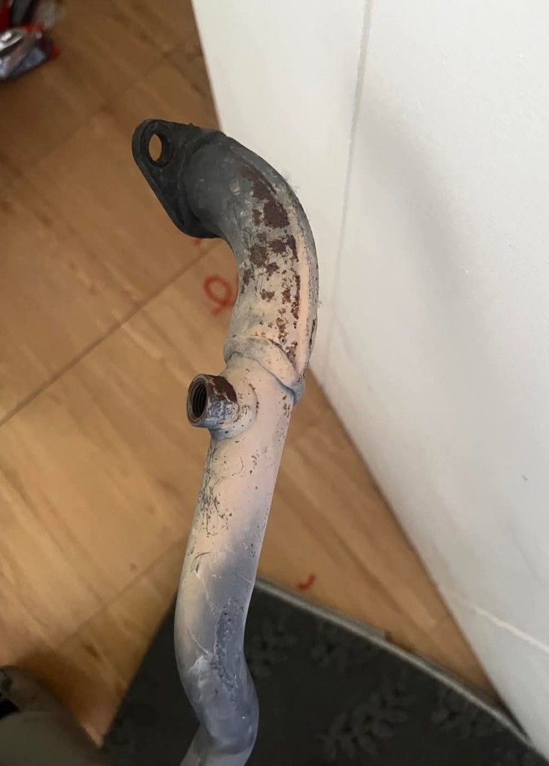 Motorcycle Exhaust Pipe (Category: Construction & Building Materials) located in Quezon City. Submitted by cedcaiaic (Listing ID 1425129800, Image 3). Description: lightly used stock pipe for click 160 and Honda pcx.