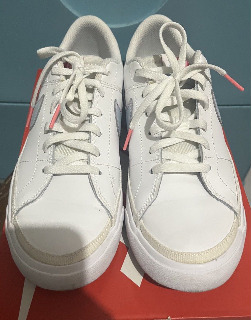 Nike Womens Waffle Debut Sneakers (Category: Sneakers) located in Manila. Submitted by haleymaureen (Listing ID 1425218899, Image 2). Description: .
