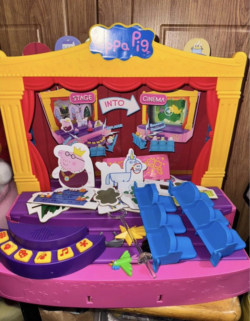 Peppa Pig Stage and Cinema Playset (Category: Kids Toys) located in Manila. Submitted by ea0113 (Listing ID 1425148985, Image 1). Description: Wala lang box. Complete and hindi pa nalalaro.